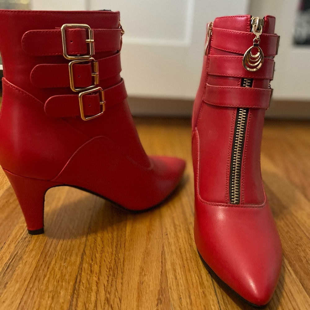 IDIFU Women's Red Buckle Strap Ankle Booties 3 Inch Pointed Toe Gold Zipper
